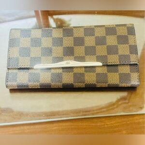 🏆3/$20 NWOT Checkered Brown and Tan Wallet